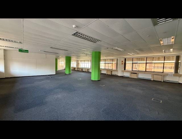 738M² OFFICE TO LET IN DURBAN CENTRAL
